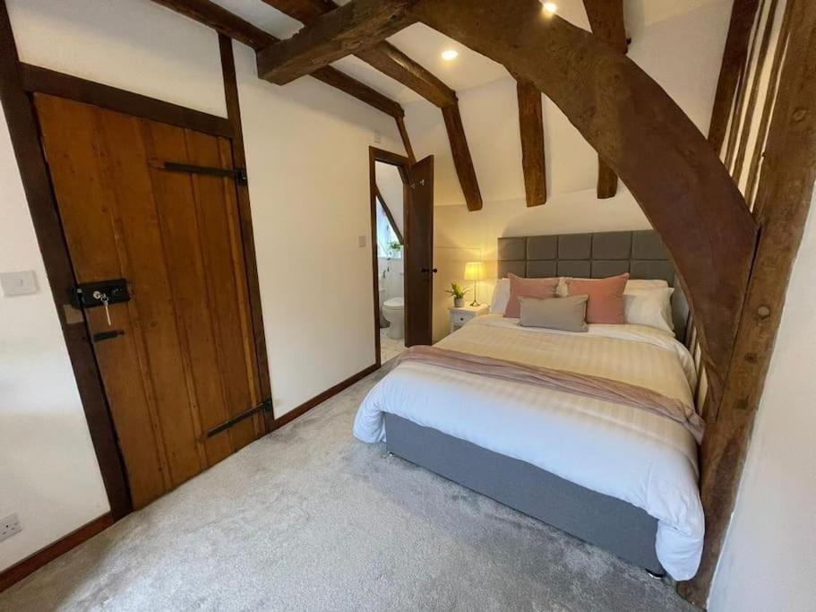 Rural Country Suites - Judge'S Lodge East Grinstead Bagian luar foto