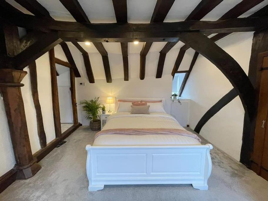 Rural Country Suites - Judge'S Lodge East Grinstead Bagian luar foto