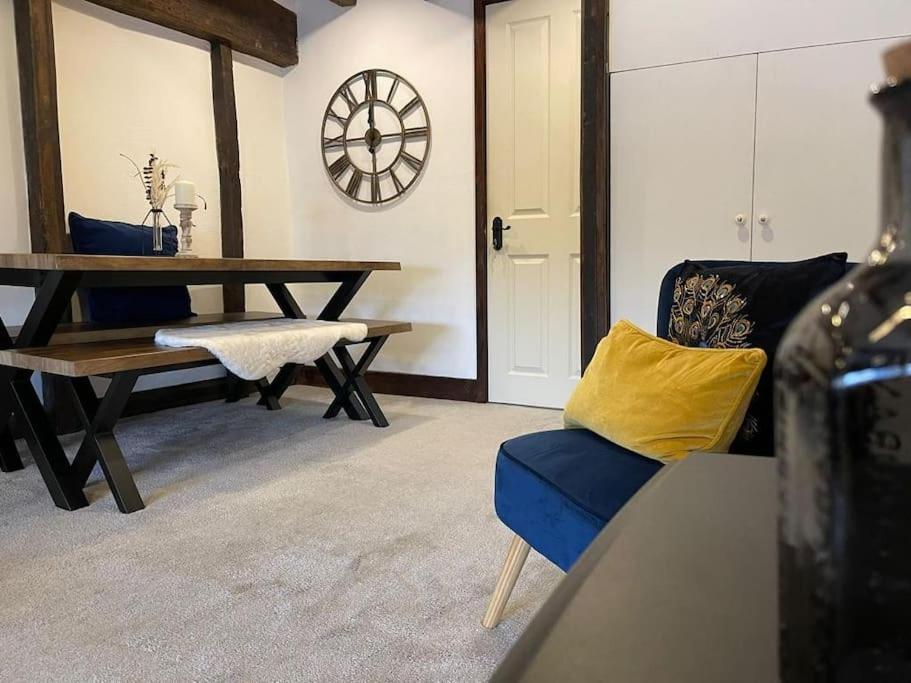 Rural Country Suites - Judge'S Lodge East Grinstead Bagian luar foto