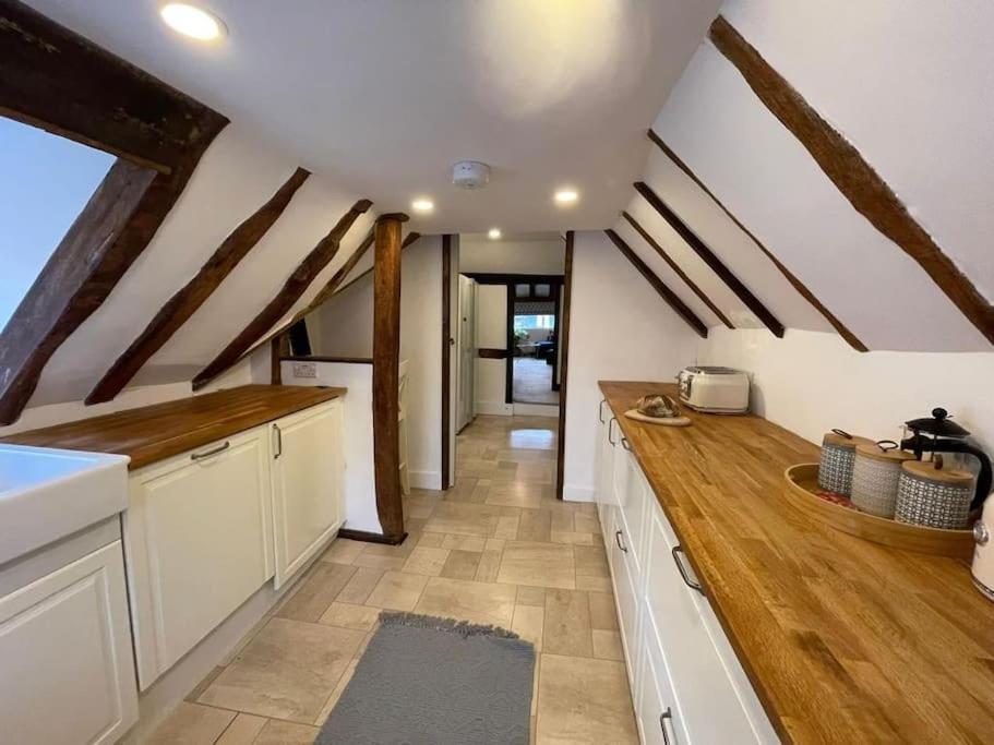 Rural Country Suites - Judge'S Lodge East Grinstead Bagian luar foto